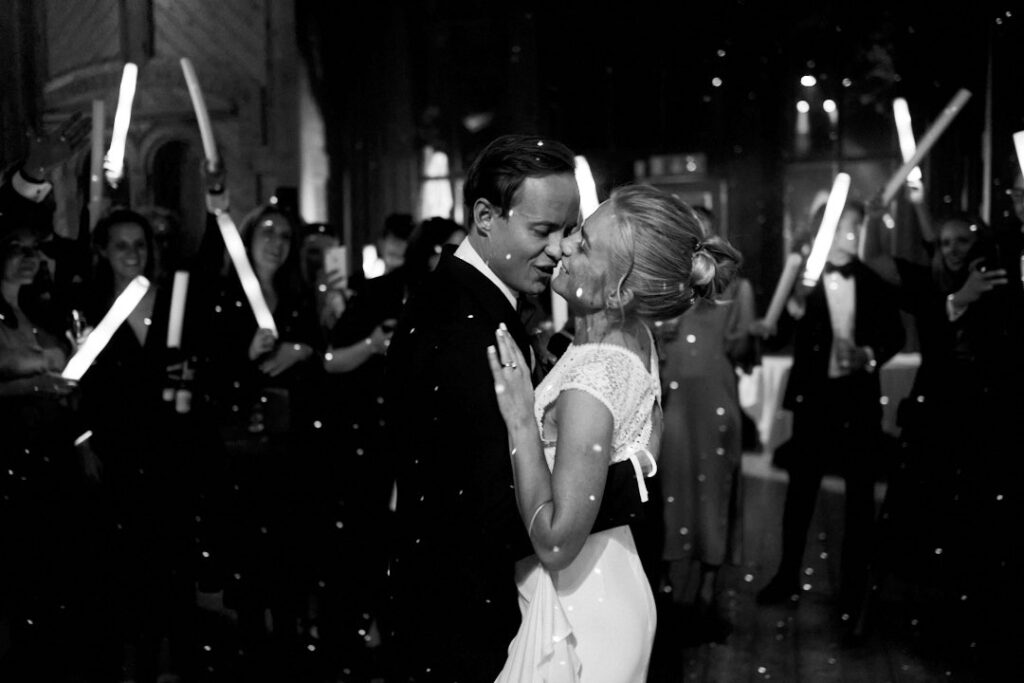 brollop-pa-carlshalls-gard-stockholm-brollopsfotograf-stockholm-sormland