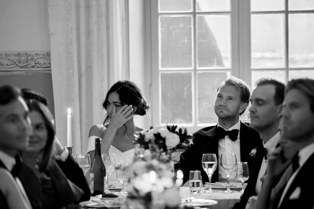 september-brollop-soderuna-fotograf-stockholm-sormland-capra-pedersen